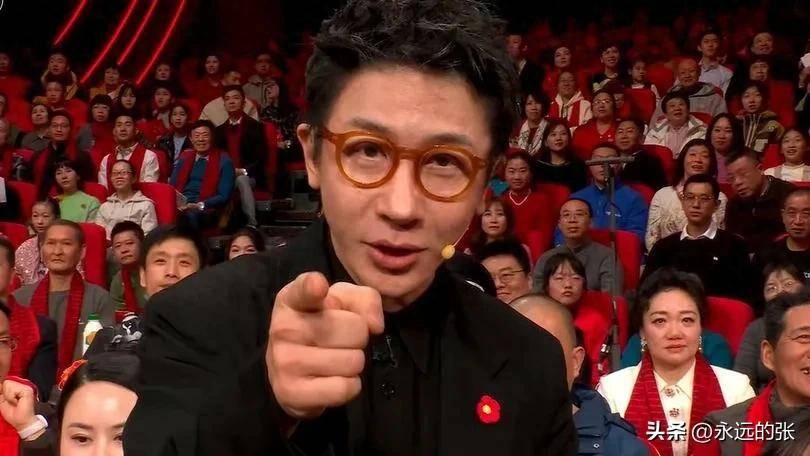 演的魔术《画蛇添福》从以下几方面来看待瓦力游戏试玩对于刘谦在2025年春晚表(图2)