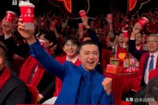 演的魔术《画蛇添福》从以下几方面来看待瓦力游戏试玩对于刘谦在2025年春晚表(图3)