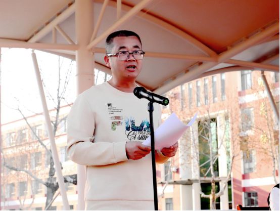 团举行2025年体育节暨春季运动会瓦力棋牌游戏平度市南京路小学教育集(图6)